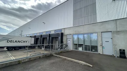 Entrepôt logistique en location à Rezé avec stockage en froid positif - Offre immobilière - Arthur Loyd