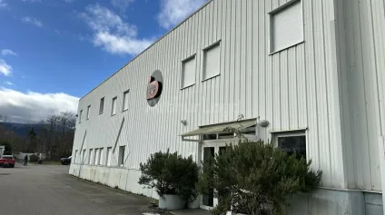LOCAL D'ACTIVITE - ENTREPOT à VENDRE de 2370 m² - Offre immobilière - Arthur Loyd