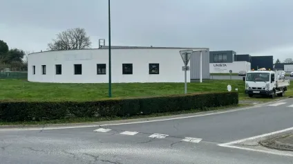 TREIZE-SEPTIERS - BÂTIMENT ARTISANAL DE 1 045 M² - À LA VENTE - Offre immobilière - Arthur Loyd