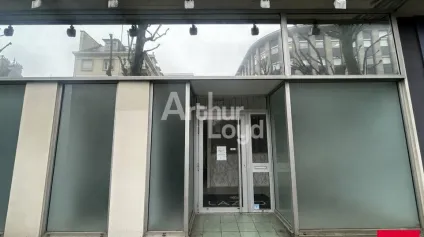RENNES CENTRE PROCHE GARE - LOCAL COMMERCIAL A LOUER - Offre immobilière - Arthur Loyd