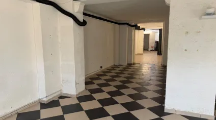 Local commercial à vendre - Bordeaux hypercentre proche tram -Fort potentiel - Offre immobilière - Arthur Loyd