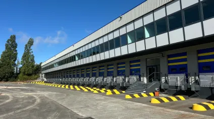 Entrepôts à louer à Saint-Witz divisibles avec accès Roissy CDG - Offre immobilière - Arthur Loyd