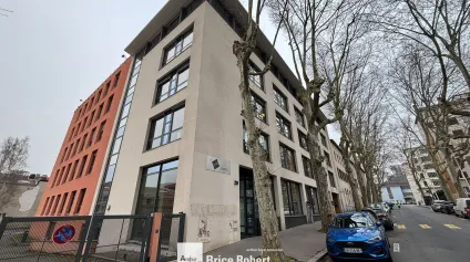 Bureaux à louer lumineux en bon état Lyon 9ème avec espace cuisine - Offre immobilière - Arthur Loyd
