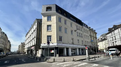 Locaux commerciaux à louer à ROUEN 76000 - Offre immobilière - Arthur Loyd