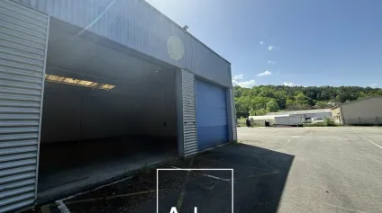 Local d'activité avec bureaux - Terrasson - Très belles prestations - Offre immobilière - Arthur Loyd