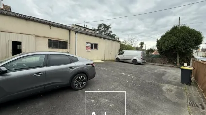 A LOUER Local d'activité 314 m2-Brive-Parking - Offre immobilière - Arthur Loyd