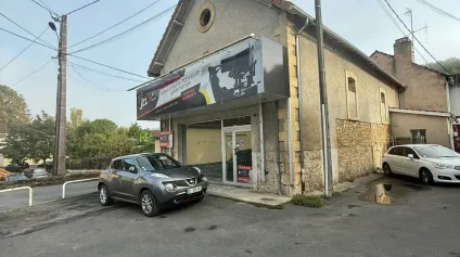 LOCAL COMMERCIAL location à SARLAT-LA-CANÉDA 24200 - Offre immobilière - Arthur Loyd