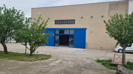 LOCAL D'ACTIVITES - A LOUER - BELLE VISIBILITE - Offre immobilière - Arthur Loyd