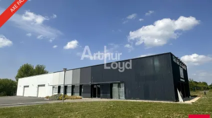ACIGNE - LOCAL D'ACTIVITE INDEPENDANT A LOUER - Offre immobilière - Arthur Loyd