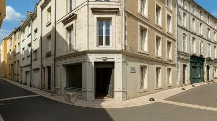 BUREAUX EN ANGLE DE RUE  CENTRE-VILLE, FORTE VISIBILITÉ, PROCHE HALLES - Offre immobilière - Arthur Loyd