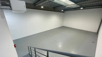 492 m2 à Louer à Chambly - Offre immobilière - Arthur Loyd