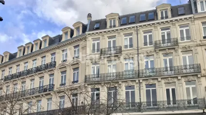 Bureaux rénovés à louer - Emplacement stratégique face à la gare Lille Flandres - Offre immobilière - Arthur Loyd