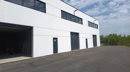 Locaux d'activités à louer - ZA Les Bousquets - Cuers - Offre immobilière - Arthur Loyd