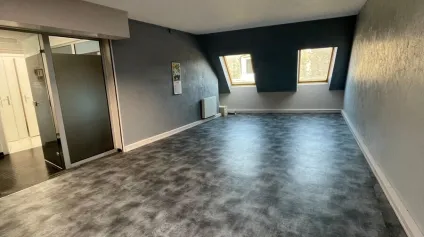 A LOUER - BUREAUX 30 M² - VANNES - Offre immobilière - Arthur Loyd