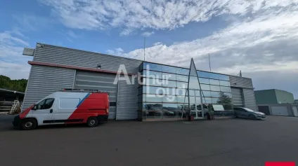 GRAND FOUGERAY - LOCAL D'ACTIVITE INDEPENDANT A VENDRE - Offre immobilière - Arthur Loyd