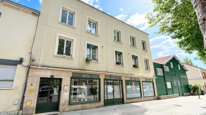 Bureaux à vendre Neuilly-sur-Seine avec jardin privatif et vue Seine - Offre immobilière - Arthur Loyd