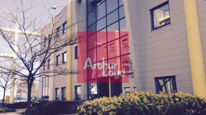 CLERMONT-FERRAND ZI BREZET A LOUER BUREAUX 577 M² DIVISIBLES - Offre immobilière - Arthur Loyd