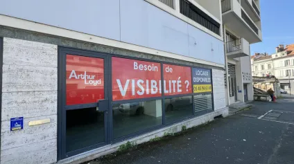Local commercial à vendre sur axe passant centre-ville ANGOULEME - Offre immobilière - Arthur Loyd