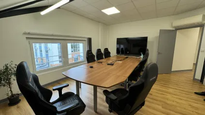 SAINT AVERTIN BUREAUX A LOUER 234 M² AVEC PARKINGS - Offre immobilière - Arthur Loyd