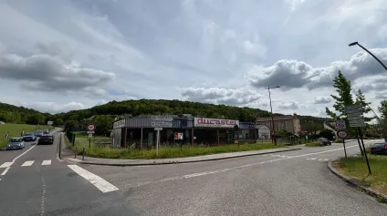 A Vendre - Local d'activité - Offre immobilière - Arthur Loyd