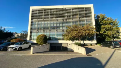 Très beaux bureaux à vendre ou à louer - ZFU - 13016 Marseille - Offre immobilière - Arthur Loyd