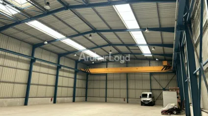 LOCAL D'ACTIVITE - ENTREPOT à LOUER de 2780 m² - Offre immobilière - Arthur Loyd