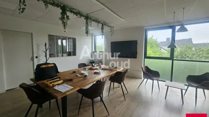 Angers Sud bureaux de 168,60 m² à louer avec stockage - Offre immobilière - Arthur Loyd