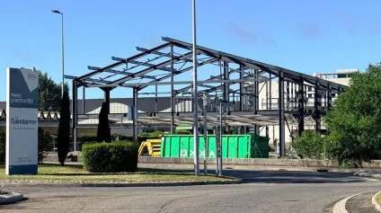 480m² de commerces/bureaux neufs divisibles à partir de 40m² avec terrasse à Louer LA GANDONNE SALON DE PROVENCE - Offre immobilière - Arthur Loyd