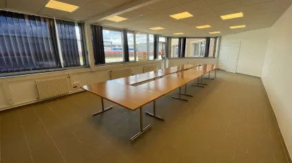Bureaux à louer à PONT AUDEMER 27500 - Offre immobilière - Arthur Loyd