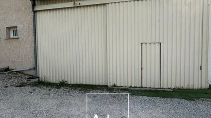 A LOUER Local d'activité de 110m2-Cosnac - Offre immobilière - Arthur Loyd