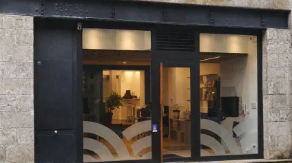 Bureaux ou local commercial à louer - Bordeaux centre - emplacement premium avec vitrine - Offre immobilière - Arthur Loyd