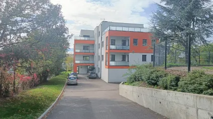 A LOUER / A VENDRE<br />IMMEUBLE INDEPENDANT R+3 ERP Classe 5 - Offre immobilière - Arthur Loyd