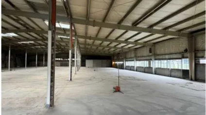 A louer - Local d'activité indépendant au coeur d'une zone dynamique Saint-Etienne Nord - Offre immobilière - Arthur Loyd