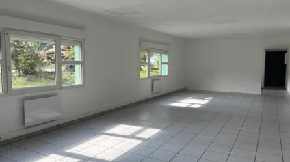 LA TALAUDIERE - BUREAUX A LOUER - DISPONIBILITÉ IMMÉDIATE - Offre immobilière - Arthur Loyd