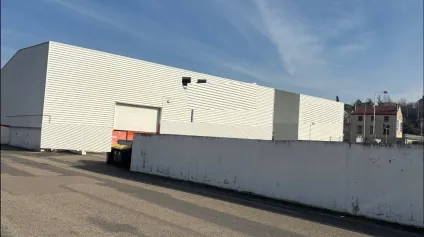 À LOUER : Local commercial de 868 m², situé à L'Horme limitrophe Saint-Chamond - Offre immobilière - Arthur Loyd
