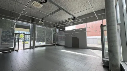 A louer, Vente possible : local commercial de 196 m², Gare Châteaucreux à Saint-Etienne - Offre immobilière - Arthur Loyd