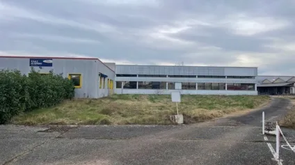 À VENDRE EN EXCLUSIVITÉ : Bâtiment de 490 m² sur terrain de 1 300 m² (700 m² disponibles autour du bâtiment). - Offre immobilière - Arthur Loyd