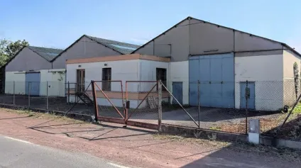 À LOUER : Bâtiment d'activités de 1 900 m² indépendant sur son terrain à ROANNE - Offre immobilière - Arthur Loyd