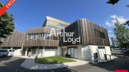VIASILVA - CELLULE COMMERCIALE A VENDRE - PIED D'IMMEUBLE - Offre immobilière - Arthur Loyd