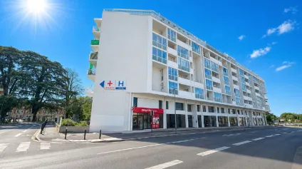 Local commercial à louer à Talence en angle de rue - Offre immobilière - Arthur Loyd