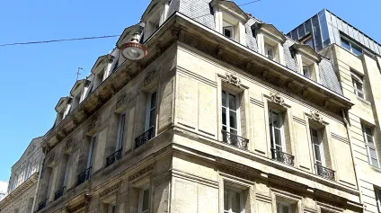 Bureaux à louer Bordeaux Triangle dOr 90 m² rénovés parking possible - Offre immobilière - Arthur Loyd