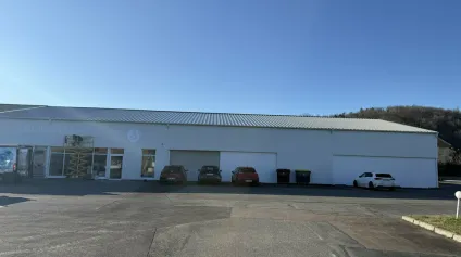 LOCAL COMMERCIAL location à MALEMORT SUR CORREZE 19360 - Offre immobilière - Arthur Loyd