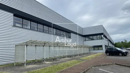 COMBS LA VILLE LOCAUX ACTIVITES A LOUER - Offre immobilière - Arthur Loyd