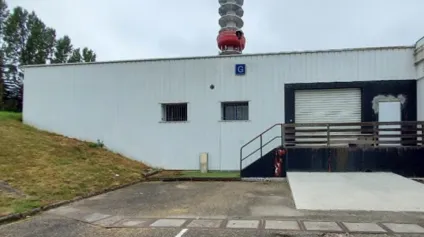 Local d'activité à louer - Artigues-près-Bordeaux - 694 m² avec entrepôt et bureaux - Offre immobilière - Arthur Loyd