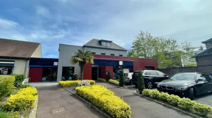 Locaux commerciaux à louer à BOIS GUILLAUME 76230 - Offre immobilière - Arthur Loyd