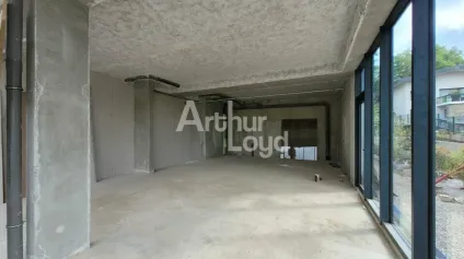 Emplacement Commercial Premium à Pringy - Offre immobilière - Arthur Loyd