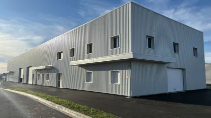 À VENDRE - CELLULE NEUVE - ACTIVITÉS ET BUREAUX - 480 m² - ZONE DES MARDELLES - Offre immobilière - Arthur Loyd