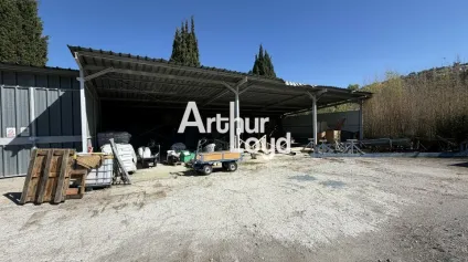 NICE OUEST : entrepôt de 918m² A LOUER - Offre immobilière - Arthur Loyd