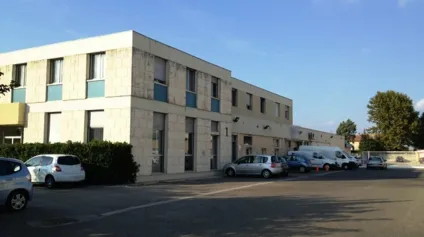  BUREAUX A LOUER ZI FONTCOUVERTE - Offre immobilière - Arthur Loyd