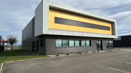 LOCAL D'ACTIVITE - ENTREPOT à LOUER de 574 m² - Offre immobilière - Arthur Loyd
